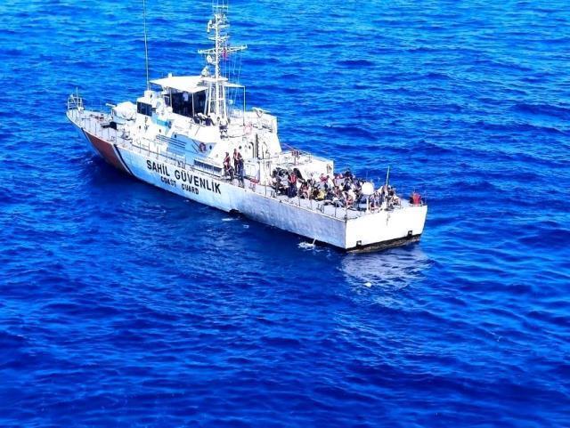 Son Dakika! Yunanistan'ın Türk karasularına geri ittiği 6 göçmen hayatını kaybetti! Aralarında bebekler de var