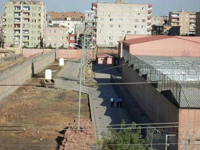 Cumhurbaşkanı Erdoğan müjdeyi 'Sözümüzü tuttuk' diyerek verdi: Diyarbakır Cezaevi müze oluyor