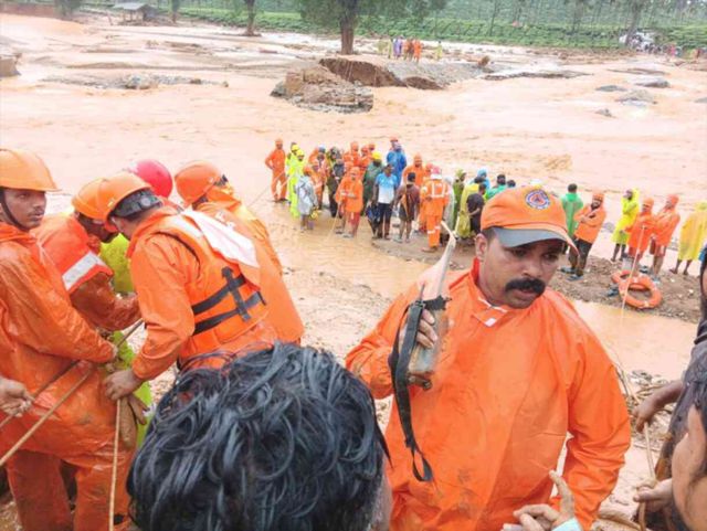 Hindistan'ın Kerala eyaletindeki toprak kaymalarında can kaybı 358'e çıktı