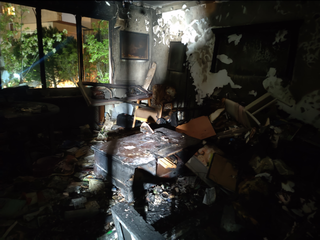 Kadıköy'de Yangın: Eleştirmen Süha Oğuzertem Hayatını Kaybetti