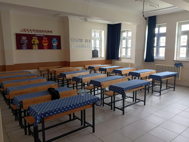 Öğretmen anne ve oğlu feci kazada can verdi