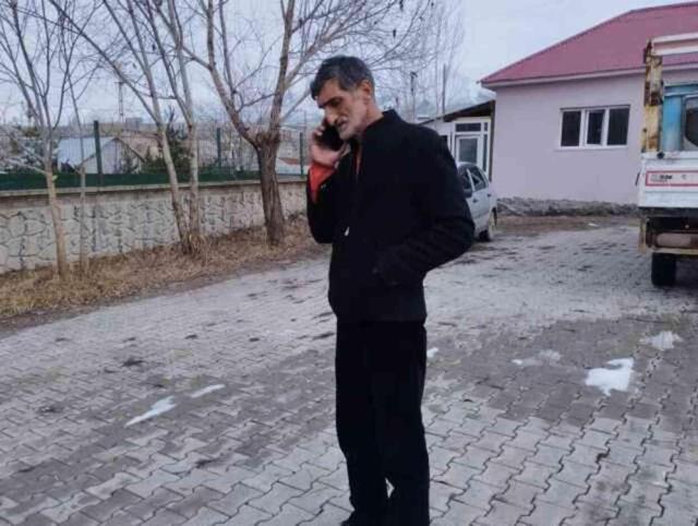 Muş'ta metruk evde asılı bulunan öğrenciler toprağa verildi