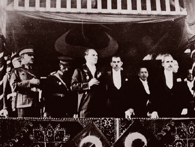 Türkiye Cumhuriyeti 102 yaşında