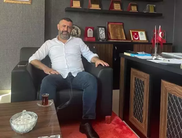 Sokak ortasında silahlı saldırıya uğrayan MHP'li Erkan Hançer hayatını kaybetti