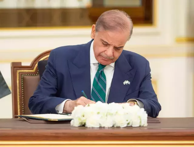 Suudi Arabistan ile Pakistan savunma işbirliğini güçlendiriyor