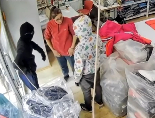 Terzi Fatma, hırsızlık şüphelilerine direndi: Tokatlayıp dışarı attım