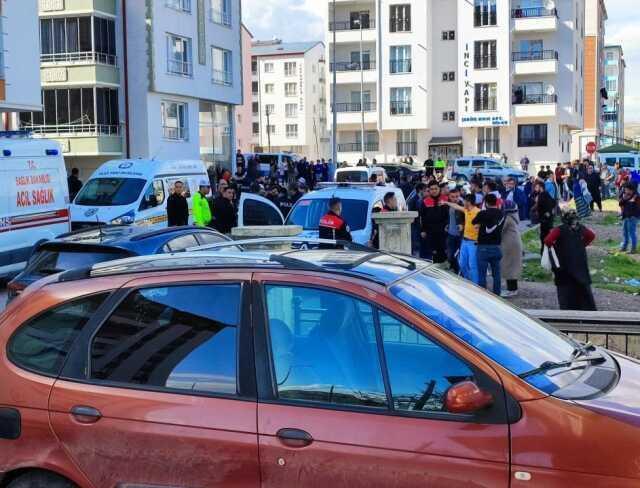 Eşinin evi terk etmesine kızıp dehşet saçtı! Kayın ve kayınpederini vurup intihara kalkıştı