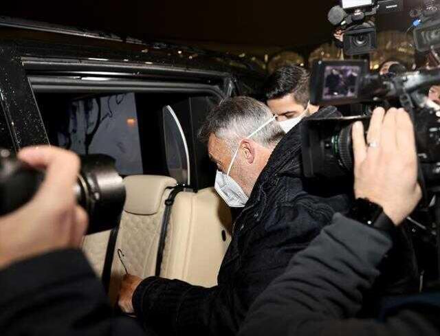 İstanbul'a gelen Galatasaray'ın yeni hocası Domenec Torrent hızlı başladı! İlk açıklamasını yaptı, sonra yalanladı