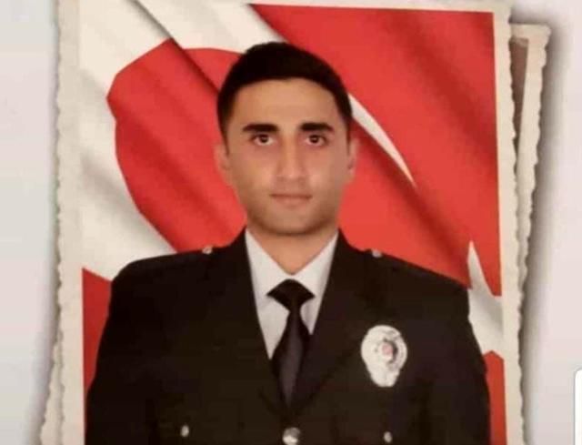 Polisin dur ihtarında bulunduğu şüpheliler otomobilden ateş açtı! 2 polis şehit düştü
