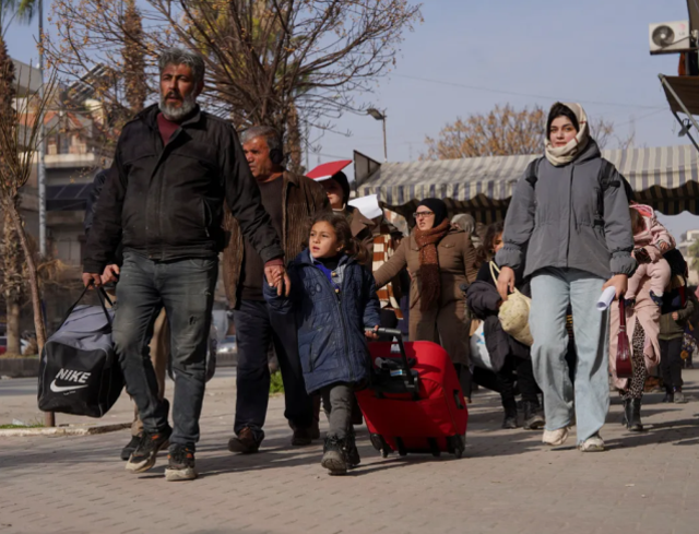 Halep'teki operasyonlar sonrası YPG'lilerin tahliyesi başladı