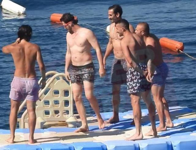 Kıvanç Tatlıtuğ ve Başak Dizer'in bebekleri ilk kez görüntülendi