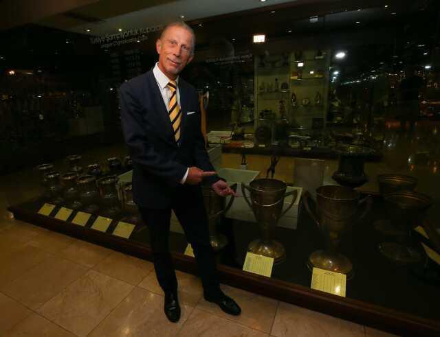 Akciğer kanseri olan Christoph Daum yoğun bakıma kaldırıldı