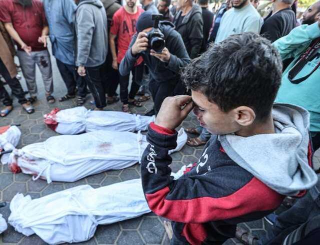 İsrail ordusu, Şifa Hastanesi'nin boşaltılmasını istedi! Bir saatlik süre verdiler