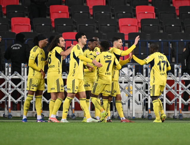 Fenerbahçe kupada 4 golle çeyrek finale yükseldi