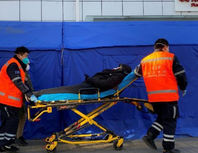 Korona kabusu yeniden hortladı! Morgların dolup taştığı ülkede vaka sayısı 20 günde 250 milyona ulaştı