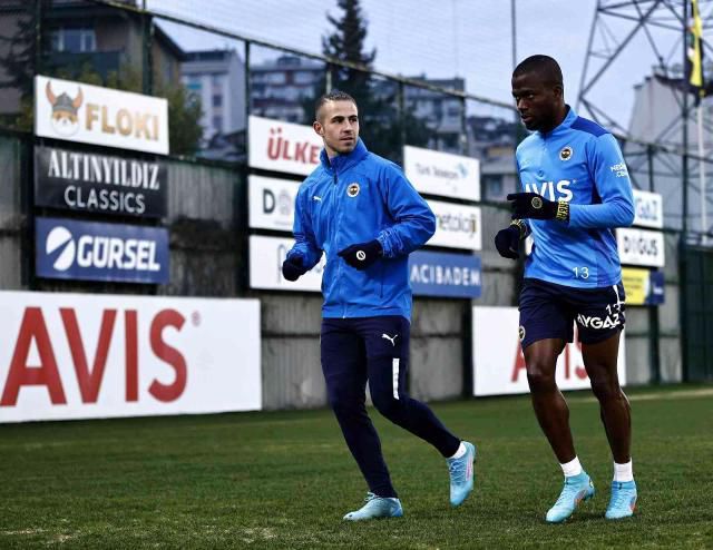 Kasımpaşa - Fenerbahçe maçı hangi kanalda, saat kaçta?