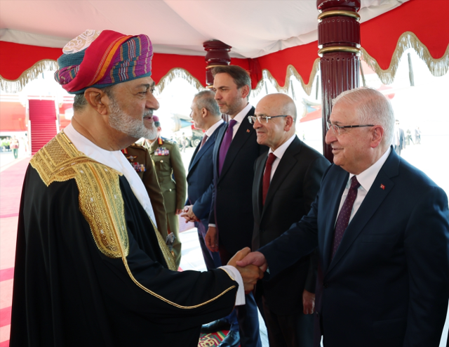 Cumhurbaşkanı Erdoğan'a görkemli karşılama! F-16'lar peş peşe havalandı