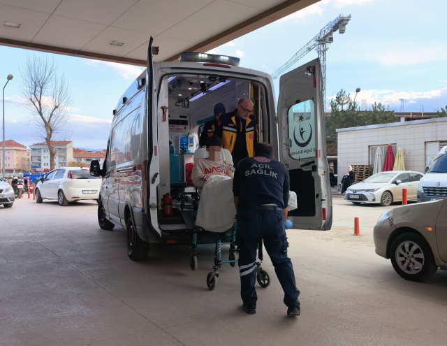 Neden pas vermedin? kavgası kanlı bitti: 16 yaşındaki çocuk bıçaklandı