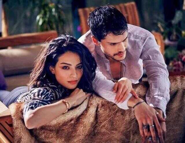 Melisa Aslı Pamuk ile sette tartışan Alperen Duymaz sessizliğini bozdu: Küfrederek seti terk etti