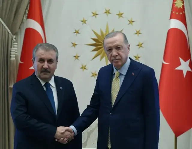 Cumhurbaşkanı Erdoğan, BBP lideri Mustafa Destici'yi kabul etti