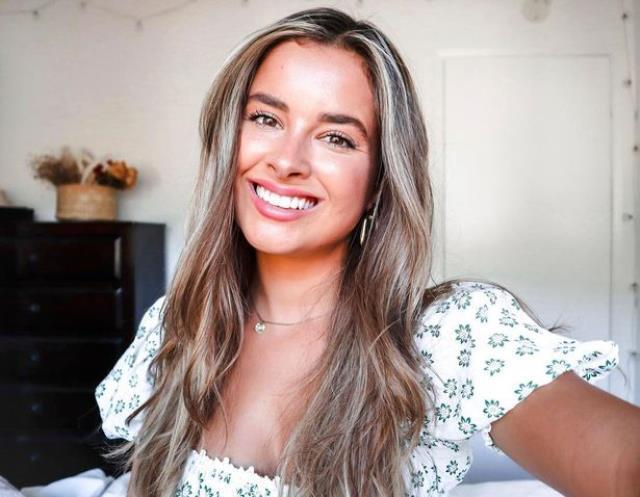 Ünlü model 'Aslında böyle görünmüyorum' diyerek fotoğrafını paylaştı, sosyal medya yıkıldı