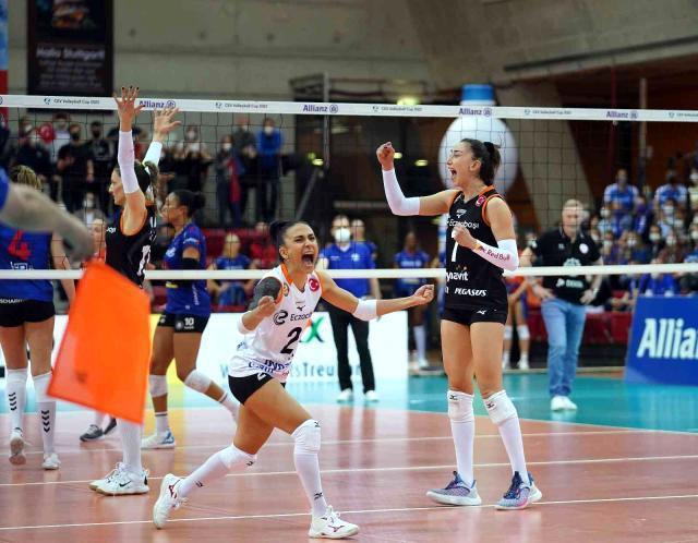 CEV Kupası'nı kim kazandı 2022? CEV Kadınlar Kupası'nı hangi takım kazandı? CEV Kadınlar Kupası final maçı kaç kaç bitti, kazanan hangi takım?