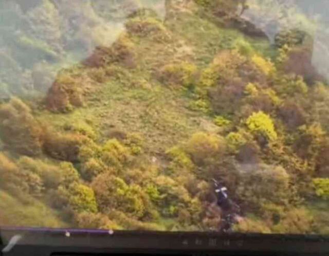 İran Cumhurbaşkanı Reisi'yi taşıyan helikopterin enkazından ilk görüntüler