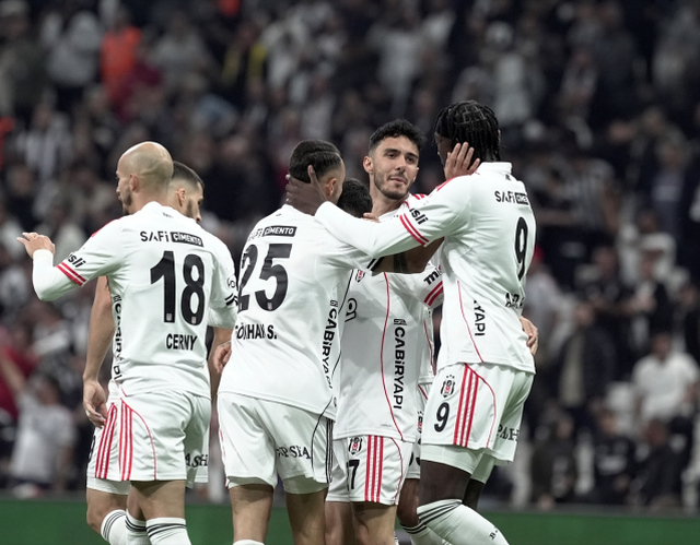 Beşiktaş derbi öncesi uçuşa geçti