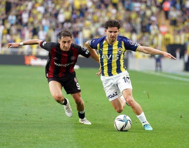 Kadıköy'e sessiz veda! Fenerbahçe, Şampiyonlar Ligi'ni garantileyemedi