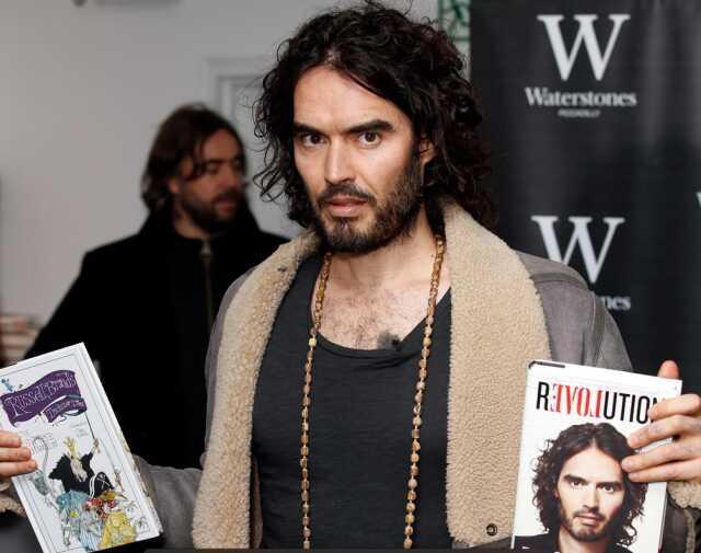 4 kadından ünlü komedyen Russell Brand hakkında tecavüz iddiası: İç çamaşırımı tutup kenara çekti