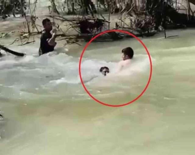 Balık avlamak için attığı ağ boynuna dolanan adamı arkadaşları kurtardı