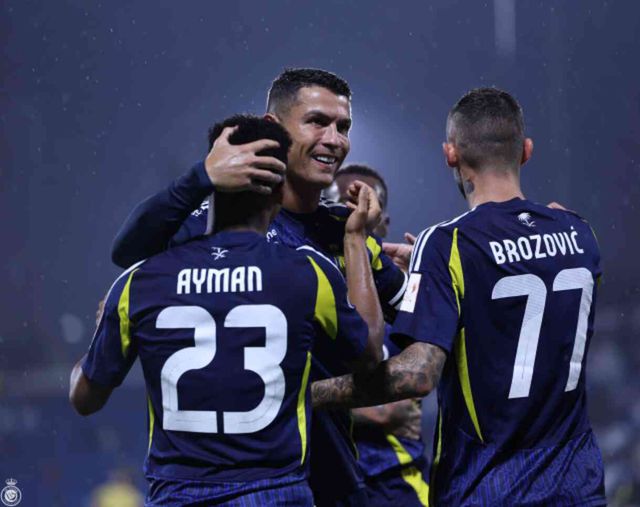 Eski halinden eser kalmamış! Cristiano Ronaldo, kullandığı frikikle herkesi şaşkına çevirdi