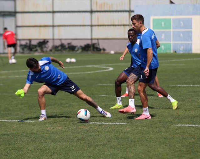 Fenerbahçe'nin maç kamp kadrosu! Fenerbahçe- Rizespor maçı maç kadrosu kampında kimler var?