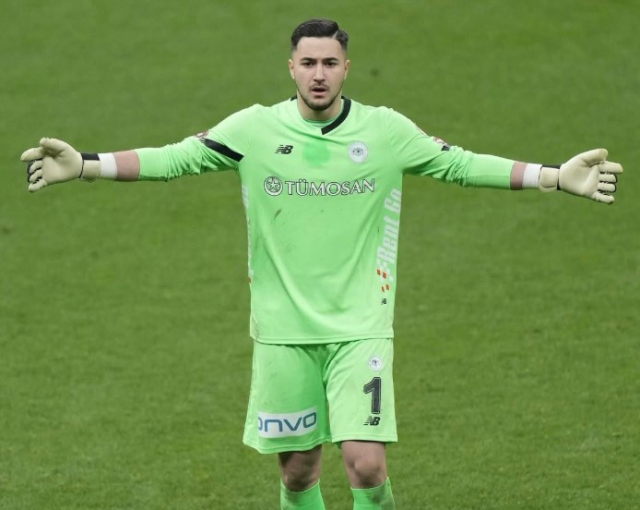 Uğurcan Çakır'ı yedekleyecek kaleci geliyor! İşte o isim