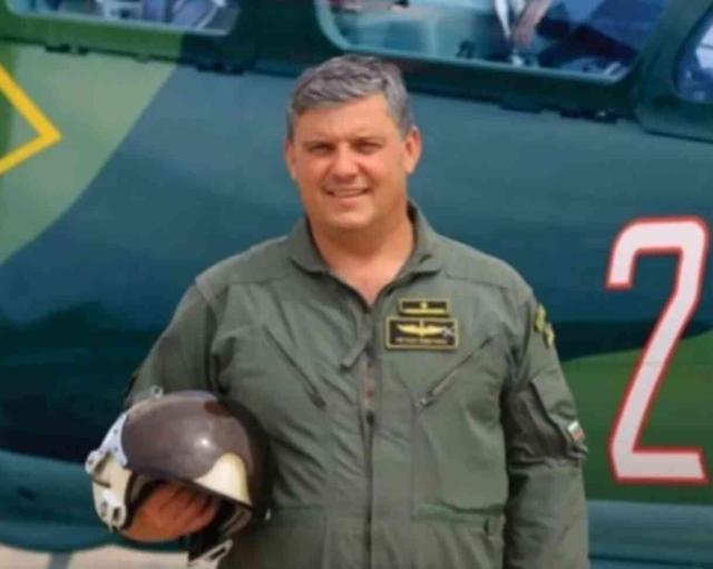 Bulgaristan'da askeri hava gösterisi öncesi savaş uçağı düştü: 2 yanarak hayatını kaybetti