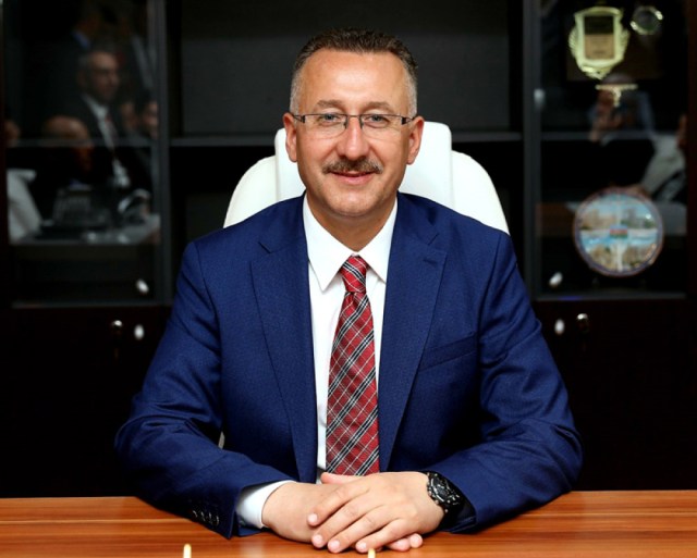 Adapazarı Belediye Başkanı Mutlu Işıksu disipline sevk edildi