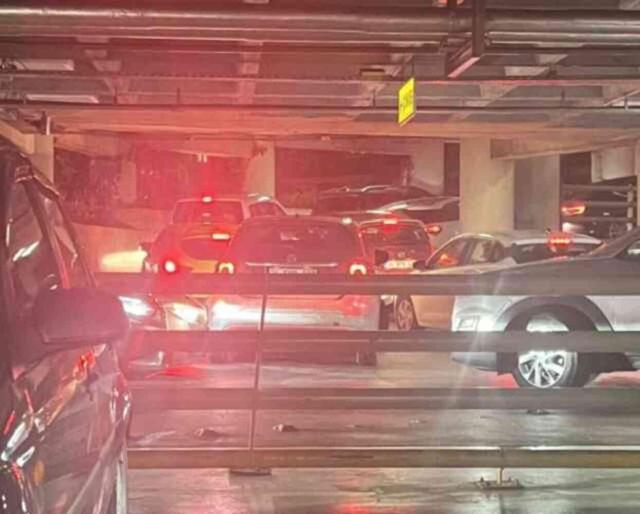 İSTİNYE PARK AVM'DE YANGIN! İstinye Park'ta neden yangın çıktı, son durum nedir?