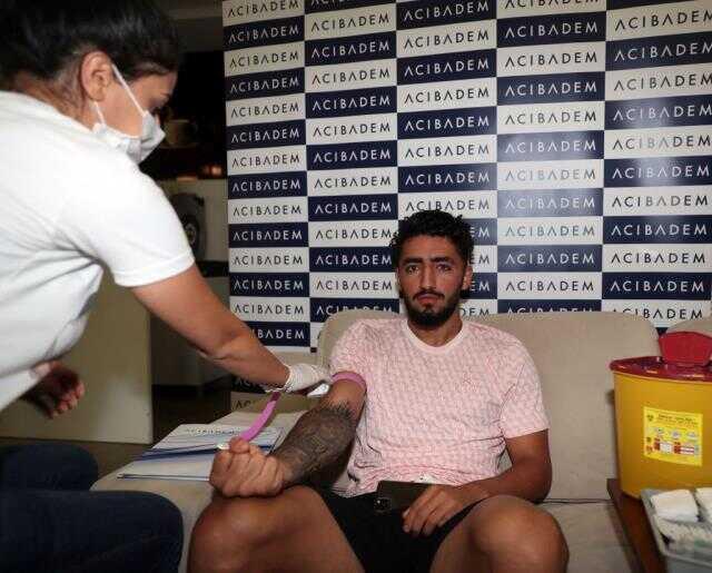 Fenerbahçe'nin gol makinesi sağlık kontrollerinden geçti! Herkes sahaya çıkacağı anı bekliyor