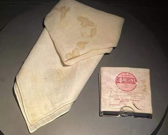 Atatürk'ün bugüne kadar sergilenmemiş 31 kişisel eşyası ziyarete açıldı