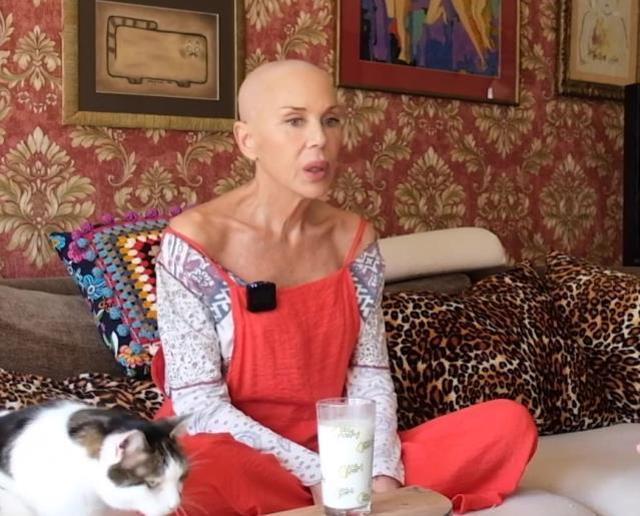 Akciğer kanserine yakalanan Billur Kalkavan, kendisine en çok gelen soruyu cevapladı