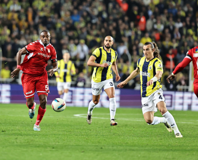 Fenerbahçe-Sivasspor maçından kareler! Fenerbahçe-Sivasspor maçından unutulmaz anlar…