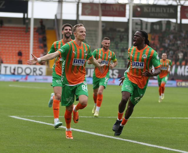 Alanyaspor'un şakası yok! Kocaelispor'a tarihi fark
