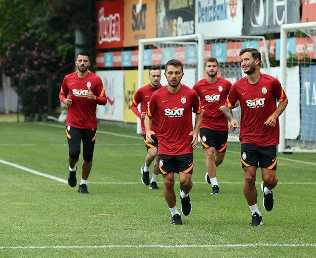 G.Saray'da sakatlığın her türlüsünü yaşayan Falcao, bu kez de koronavirüse yakalandı