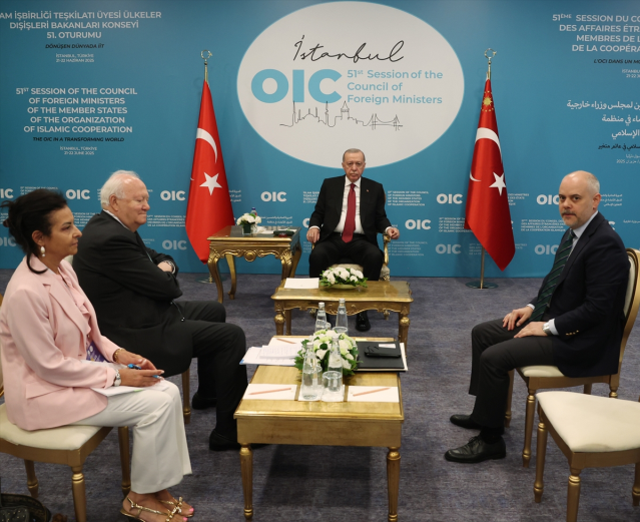 Cumhurbaşkanı Erdoğan'dan peş peşe kritik temaslar