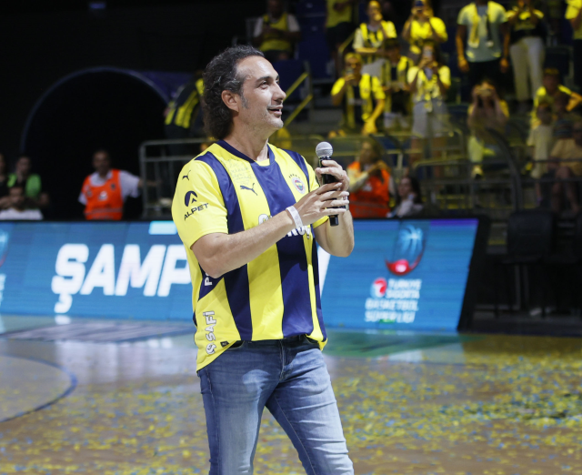 Fenerbahçe'nin kutlamalarına sevgi dolu bir akın oldu!