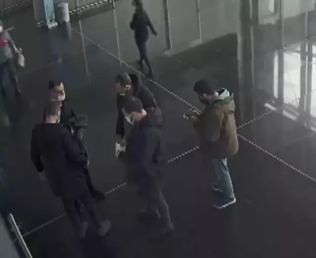 Sahte dolarla Almanya'ya gitmek isteyen şahıs, İstanbul Havalimanı'na kadar gidebildi