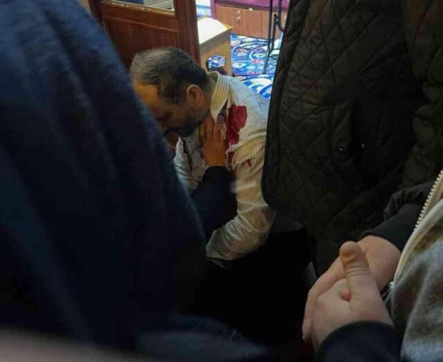 AK Parti Sözcüsü Ömer Çelik'ten Fatih Camii imamına yapılan saldırı hakkında açıklama: Saldırıyı lanetliyoruz