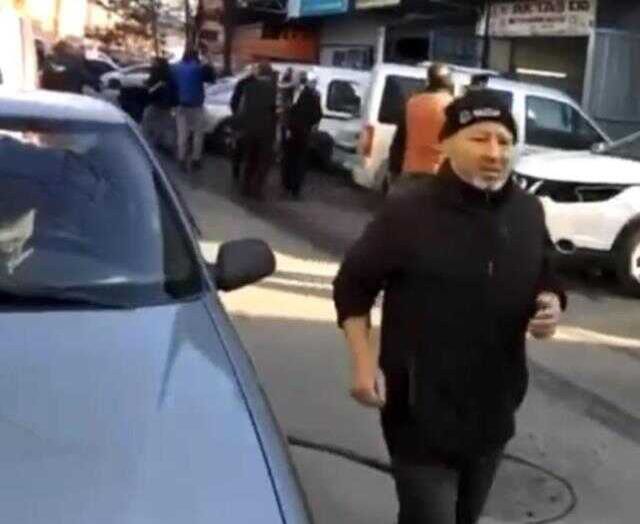 Ümraniye'deki silahlı çatışmadan yeni görüntüler! Vatandaşlar panik halinde kaçtı
