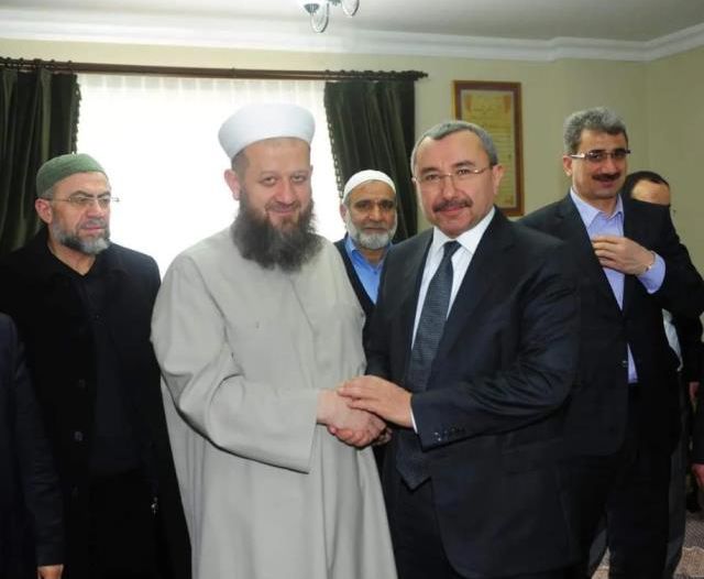 Yusuf Ziya Gümüşel'i makam odasında ağırlayan İsmail Erdem de istismar olayını kınadı