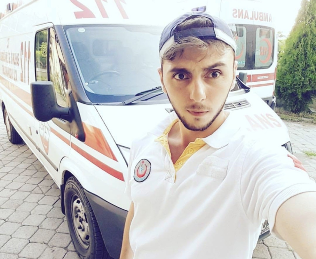 Vakaya giden ambulans kaza yaptı, ölü ve yaralılar var